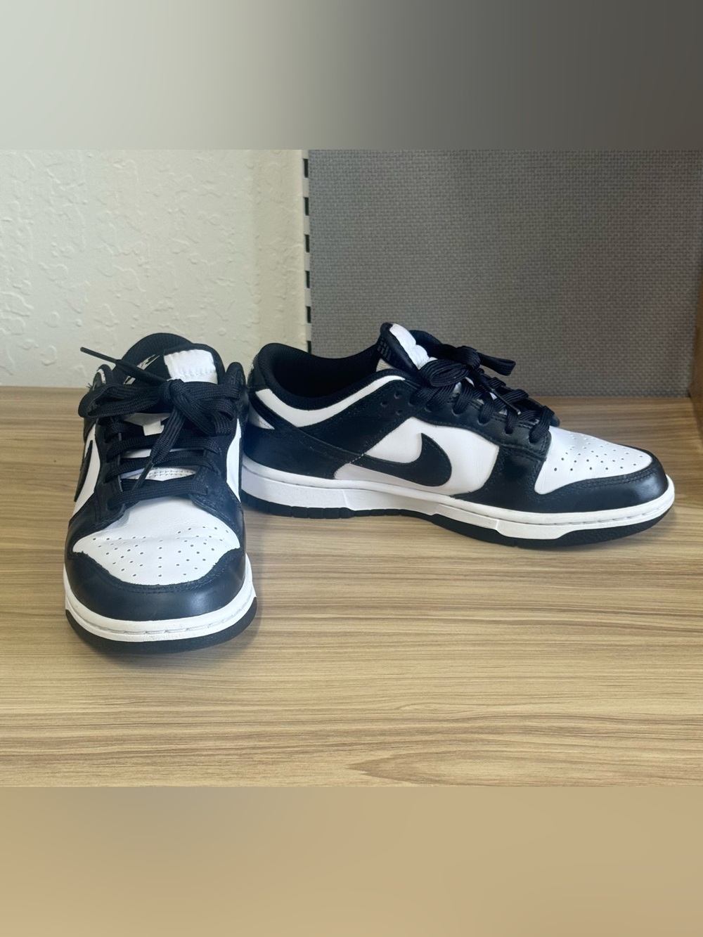 Nike Women's Black and White Low-Top Sneakers